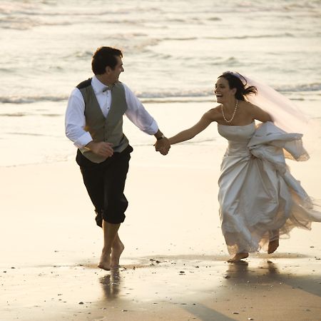 Pezula Nature Retreat Knysna Exterior photo A newly married couple