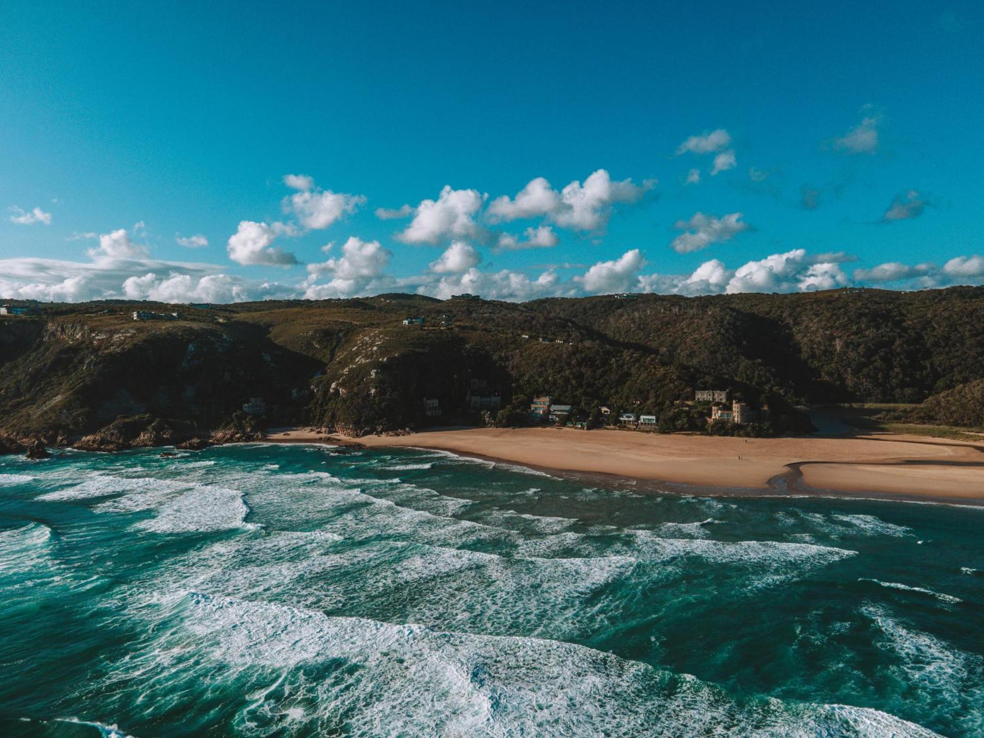 Pezula Nature Retreat Knysna Exterior photo Aerial view of the beach