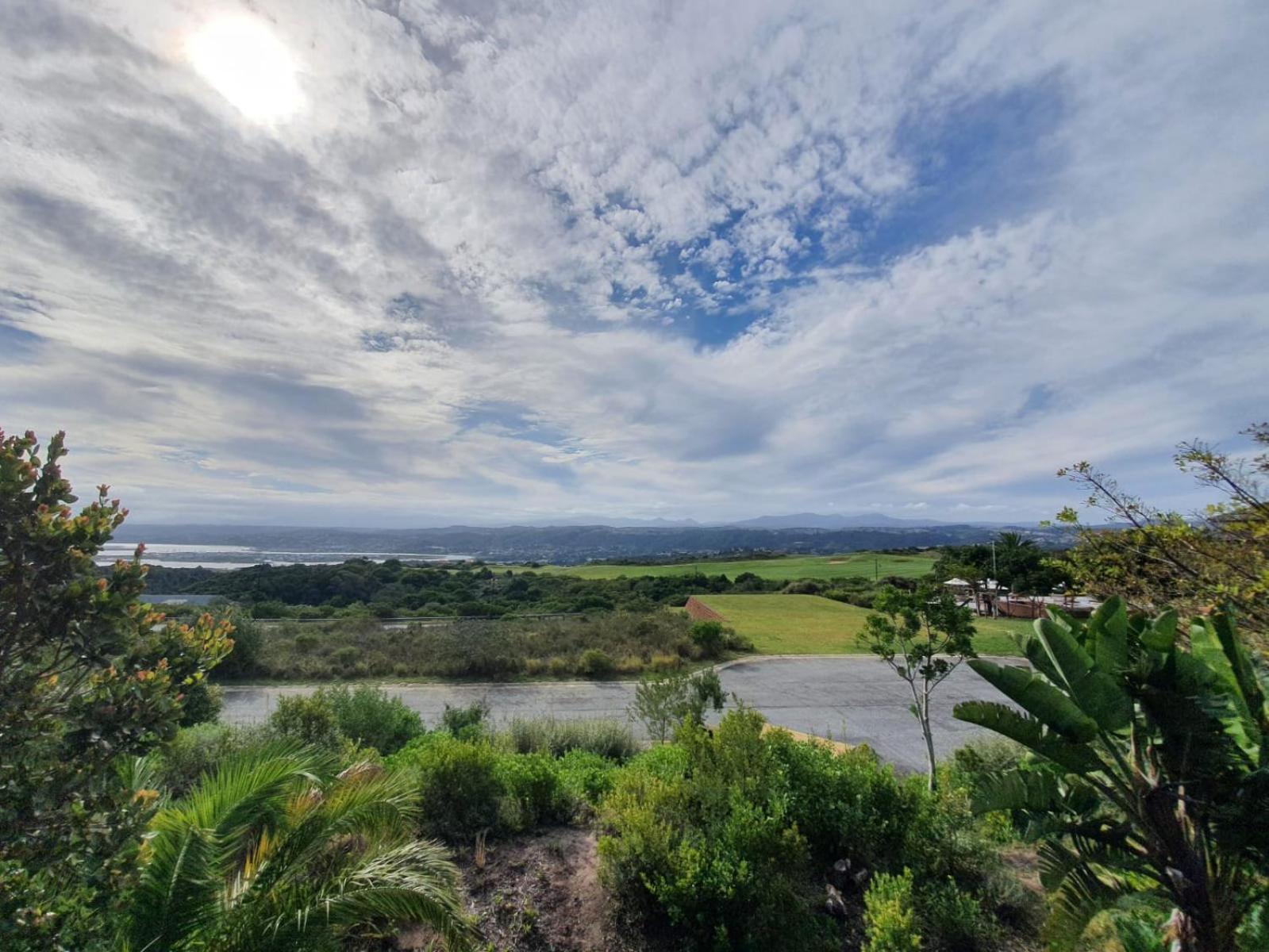 Pezula Nature Retreat Knysna Room photo View of the N2 highway from the top of the hill